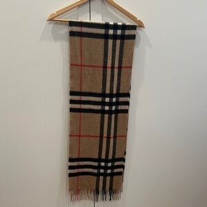 Burberry cashmere scarf